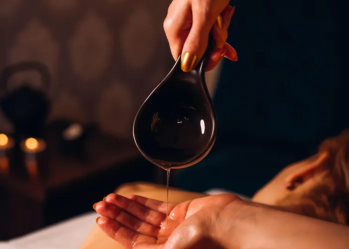 Maxymilian Unique - Adults Only