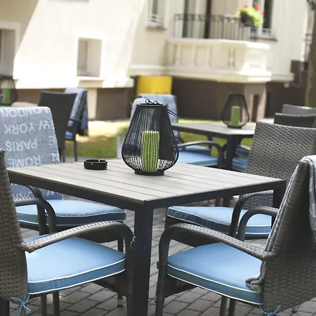 Maxymilian Unique - Adults Only 科沃布热格