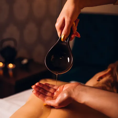 Maxymilian Unique - Adults Only