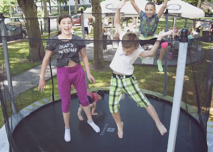 Maxymilian Unique - Adults Only 3*